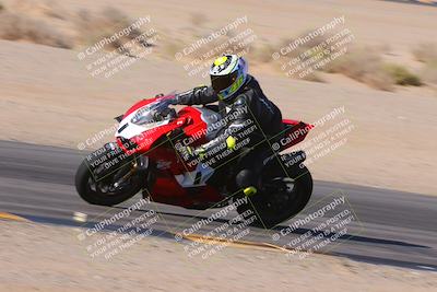 media/Dec-10-2023-SoCal Trackdays (Sun) [[0ce70f5433]]/Turn 9 Inside Set 2 (1115am)/